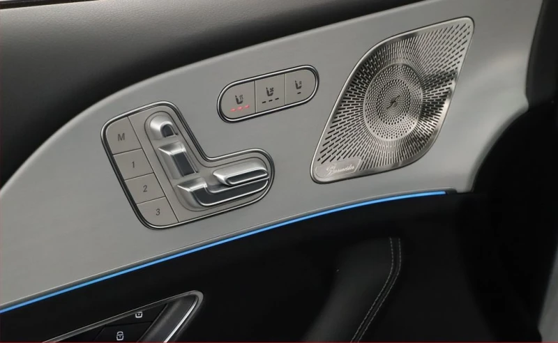 Mercedes-Benz GLS 350 d 4MATIC AMG-Line, снимка 10 - Автомобили и джипове - 52553992