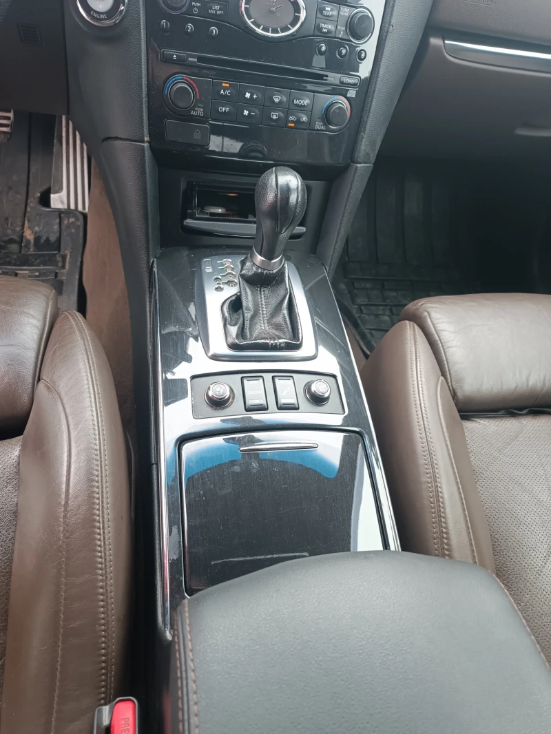 Infiniti Fx 50 GPL, снимка 13 - Автомобили и джипове - 53222552