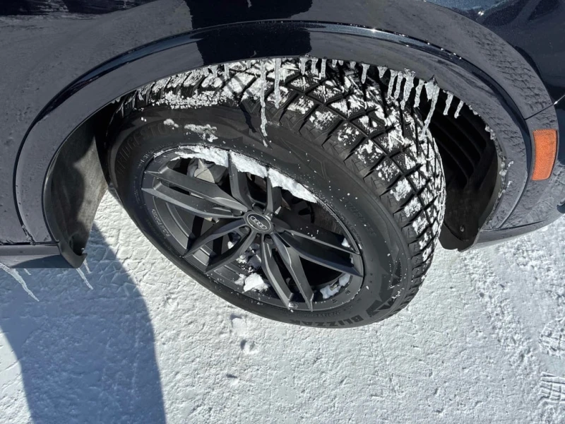 Audi Q7 * Technik * CARFAX* ДИСТРОНИК* ОБДУХВАНЕ* PANO, снимка 7 - Автомобили и джипове - 53298652