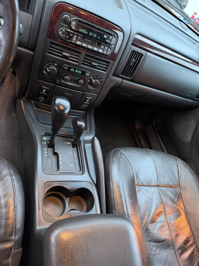 Jeep Grand cherokee 2.7, снимка 8 - Автомобили и джипове - 53344221