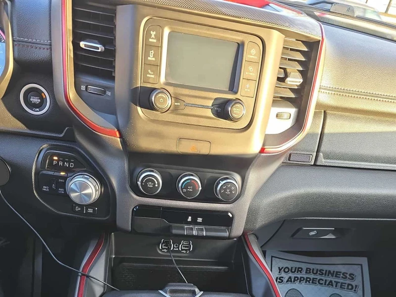 Dodge RAM 1500 * Rebel * KEYLESS* ЕЛ. СЕДАЛКИ* , снимка 9 - Автомобили и джипове - 53600545