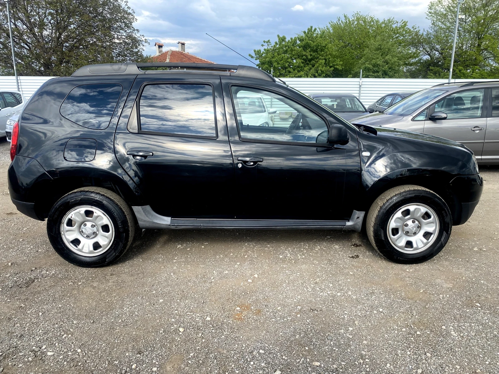 Dacia Duster 1.5dCi Laureate - изображение 2