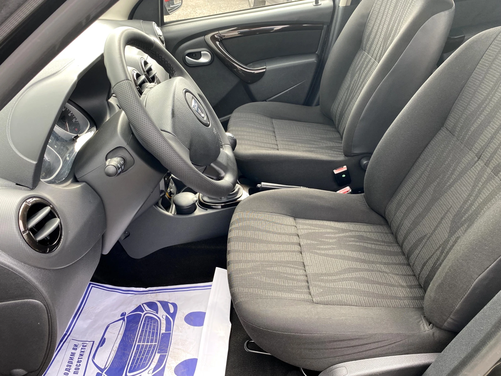 Dacia Duster 1.5dCi Laureate - изображение 9