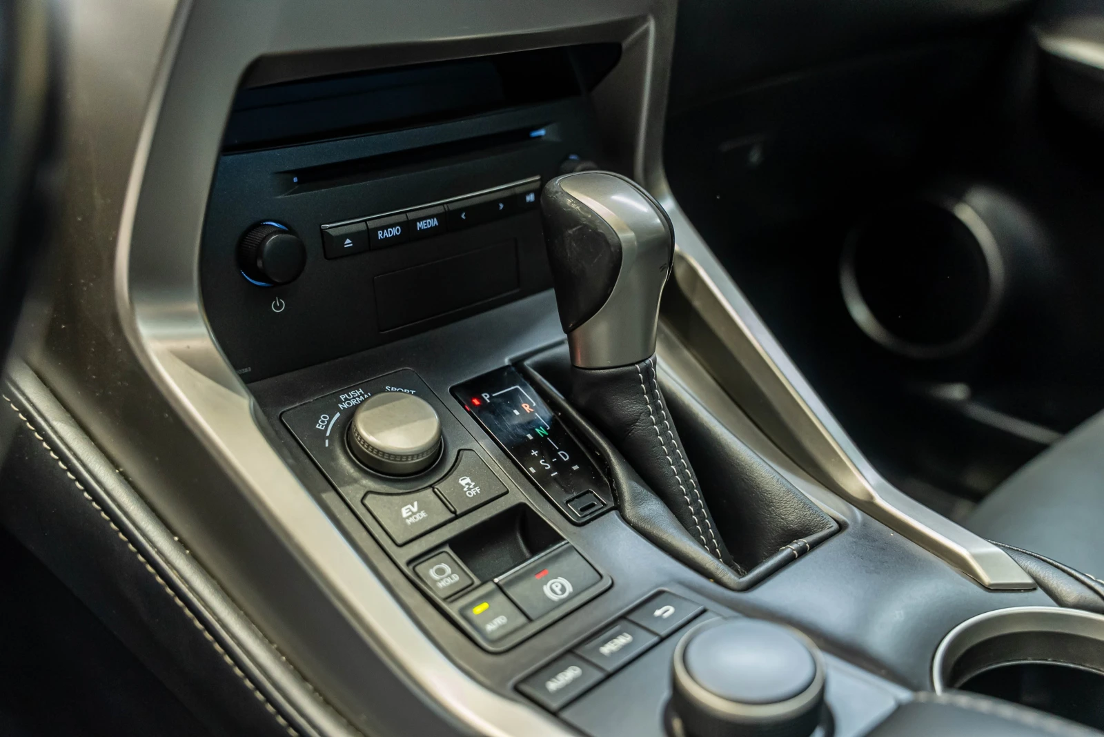 Lexus NX 300h | Mobile.bg   13