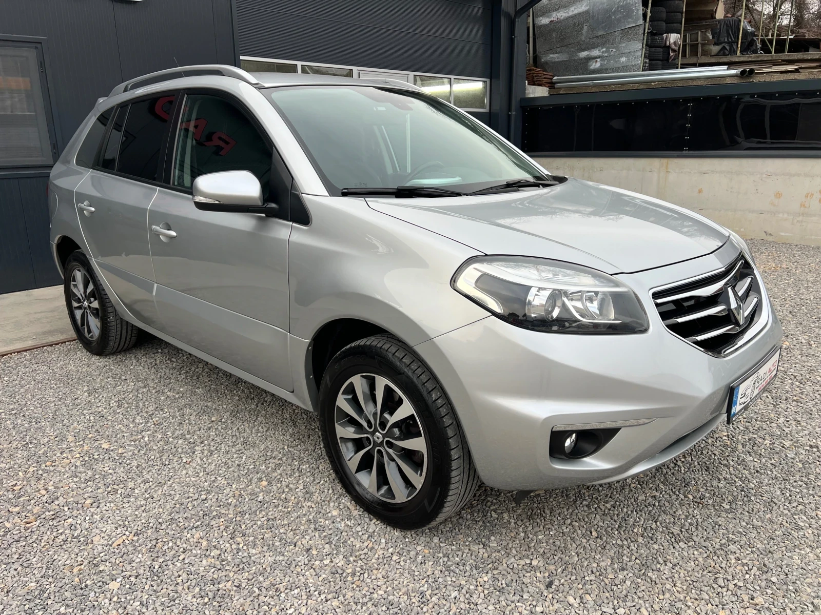 Renault Koleos 2.0DCi 4x4 ШВЕЙЦАРИЯ - изображение 2