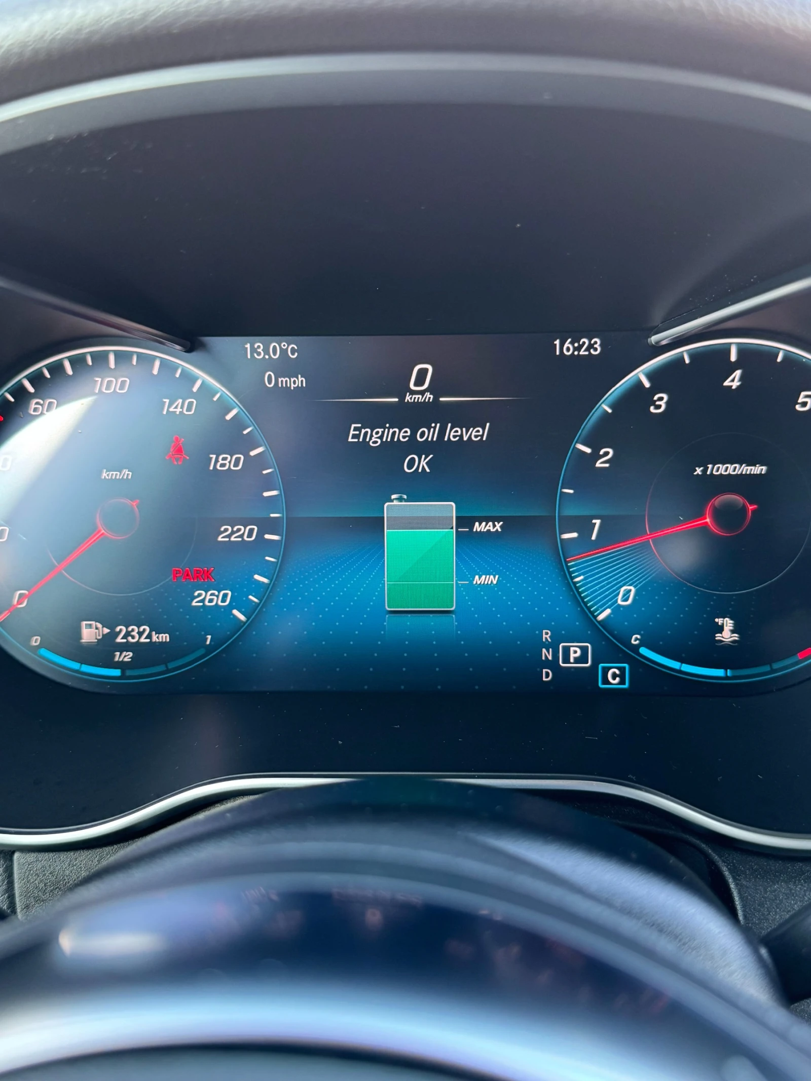 Mercedes-Benz GLC 300 AMG Line, снимка 12 - Автомобили и джипове - 53893691