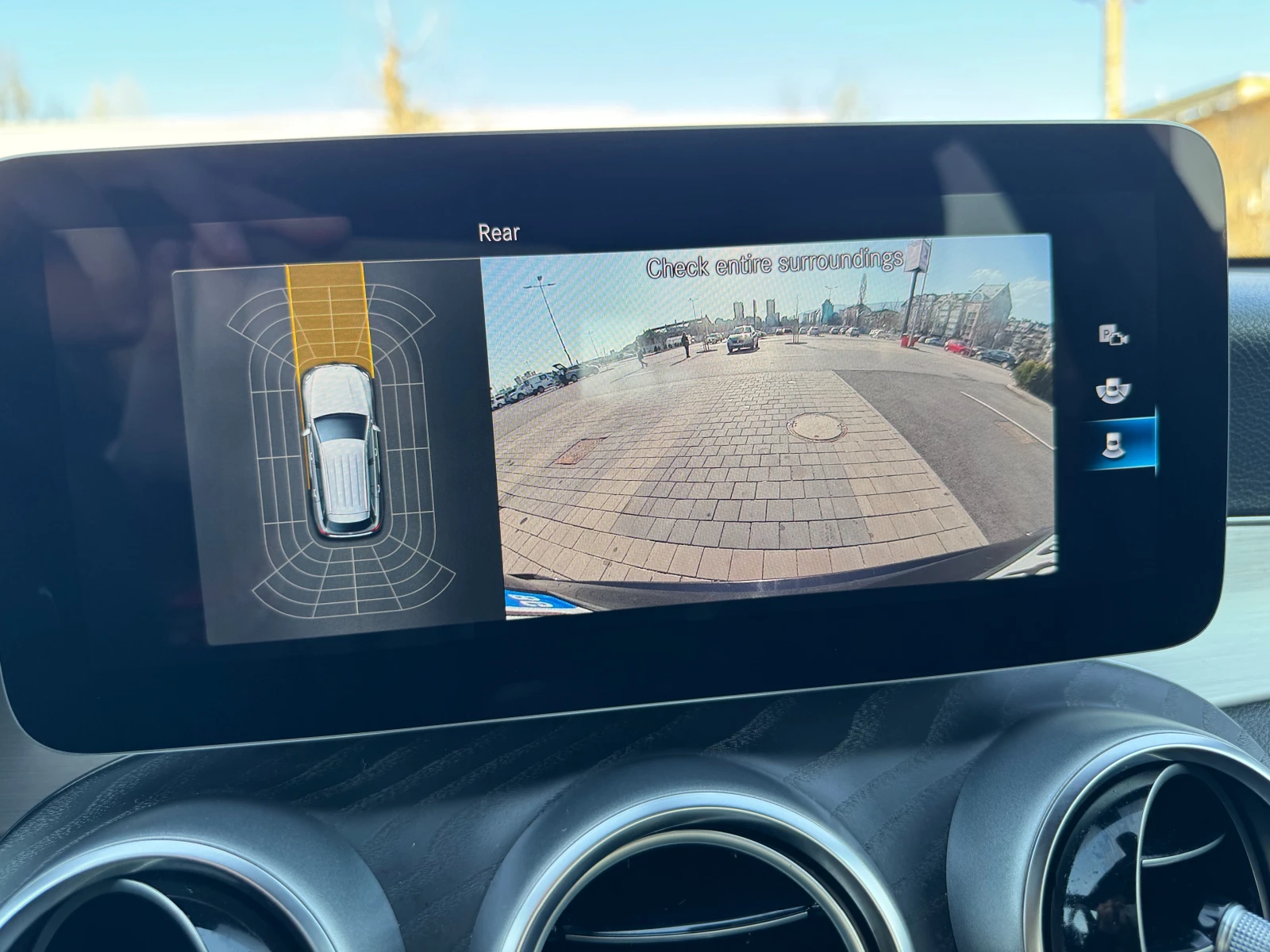 Mercedes-Benz GLC 300 AMG Line, снимка 10 - Автомобили и джипове - 53893691