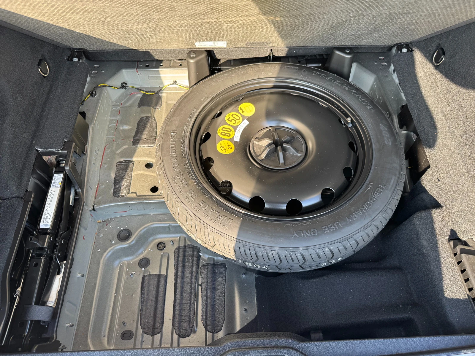 Mercedes-Benz GLC 300 AMG Line, снимка 16 - Автомобили и джипове - 53893691