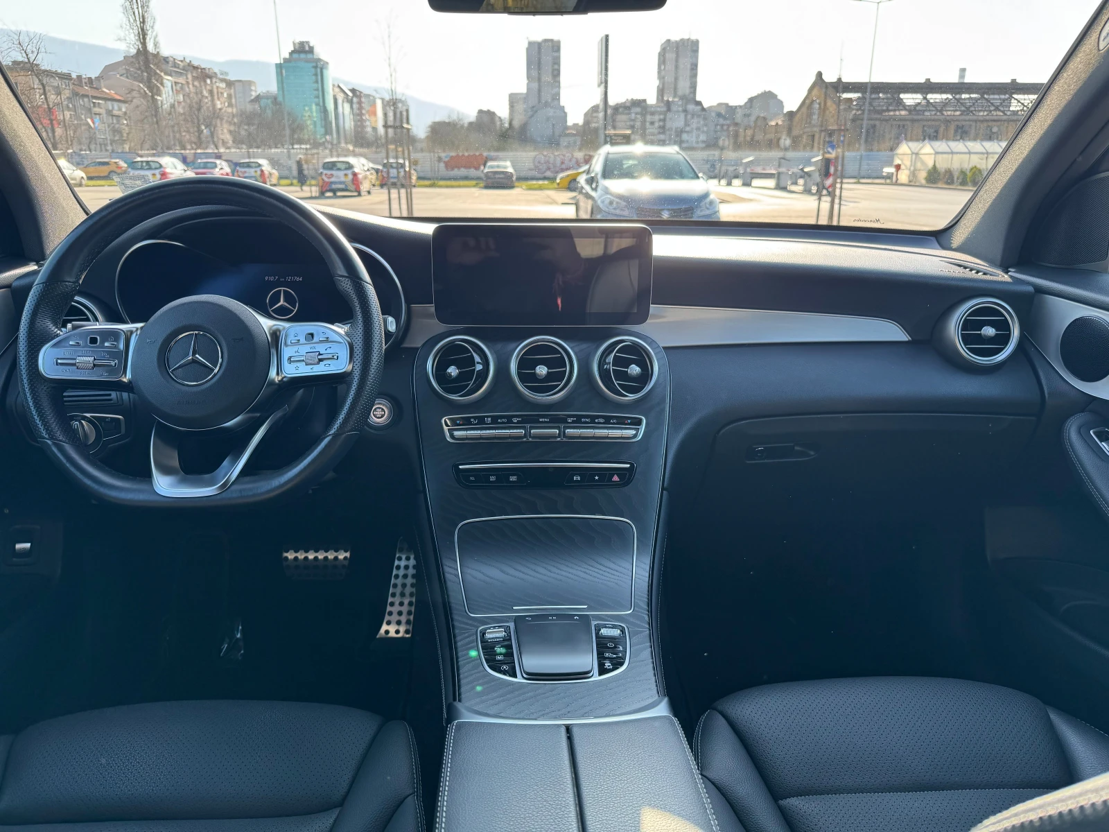 Mercedes-Benz GLC 300 AMG Line, снимка 7 - Автомобили и джипове - 53893691