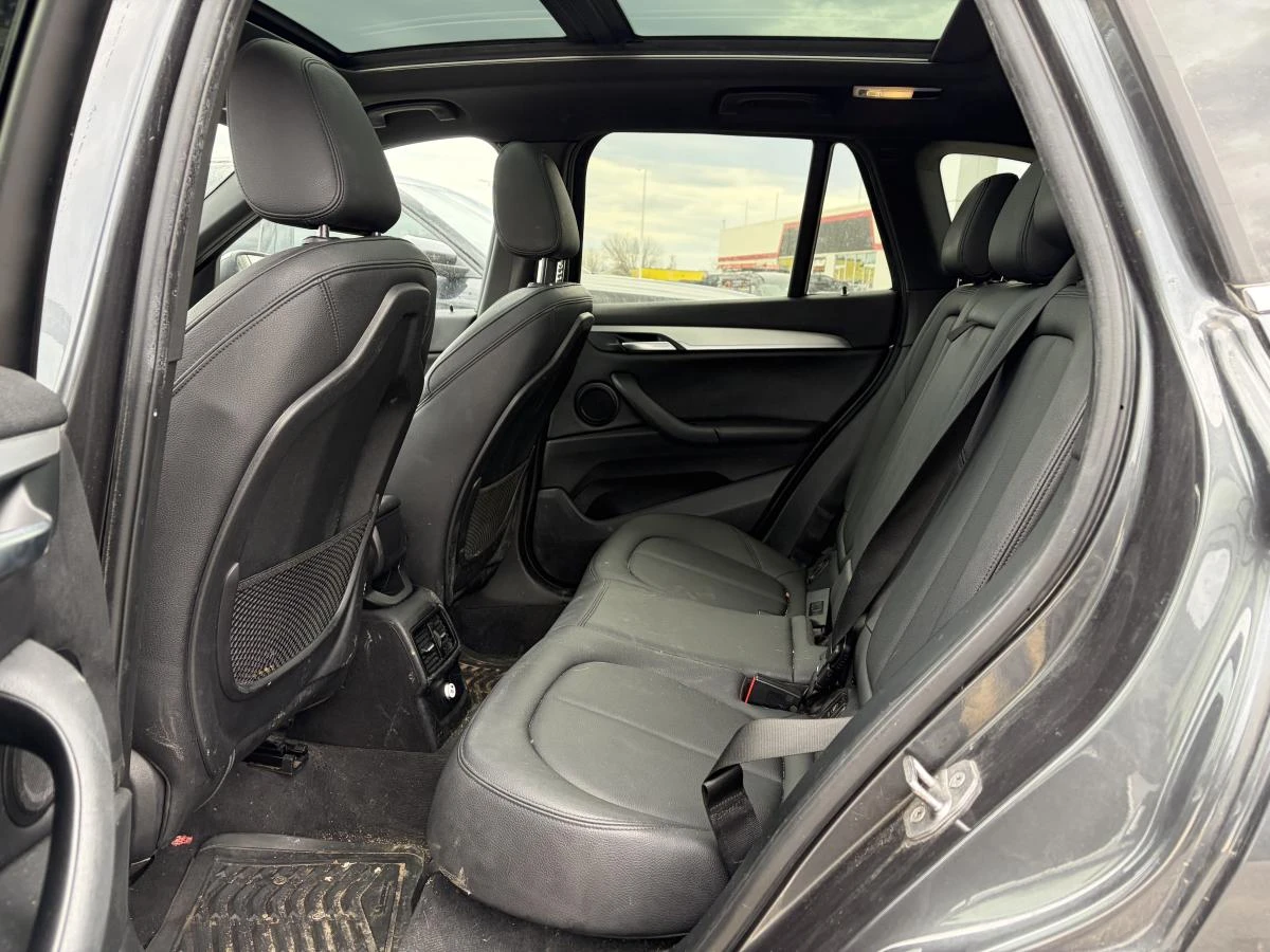 BMW X1 xDrive28i* АвтоКредит* (ЦЕНА ДО БГ), снимка 14 - Автомобили и джипове - 53915681