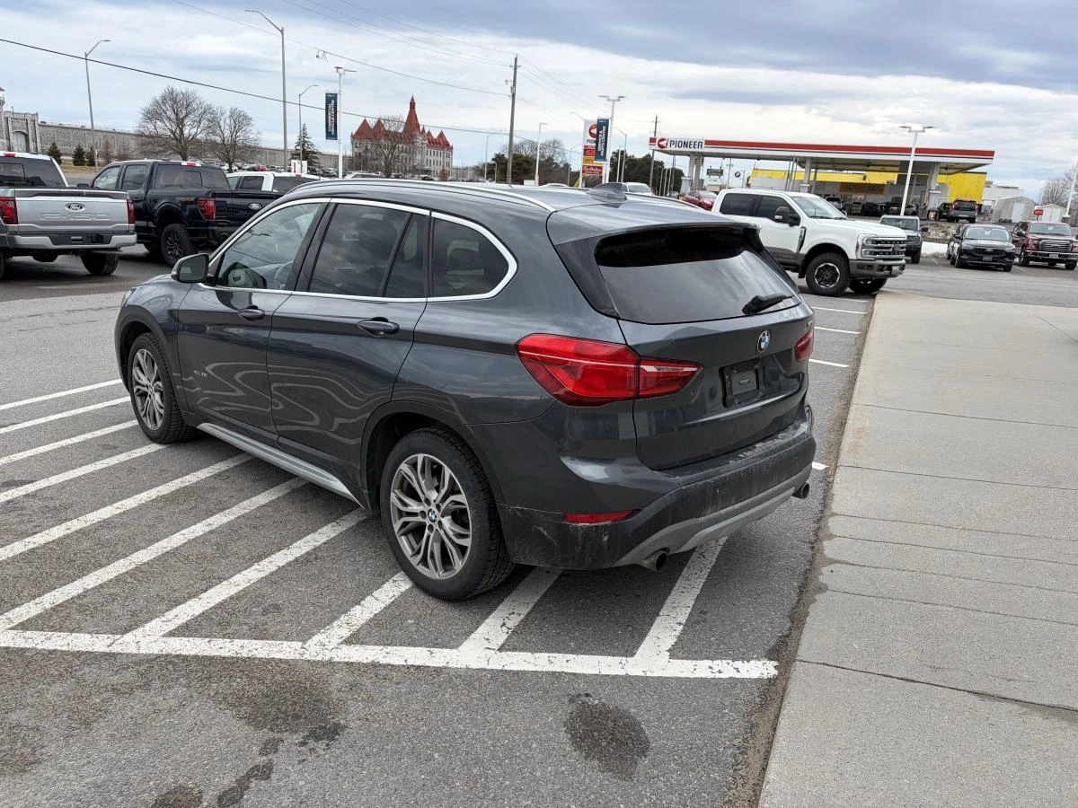 BMW X1 xDrive28i* АвтоКредит* (ЦЕНА ДО БГ), снимка 8 - Автомобили и джипове - 53915681