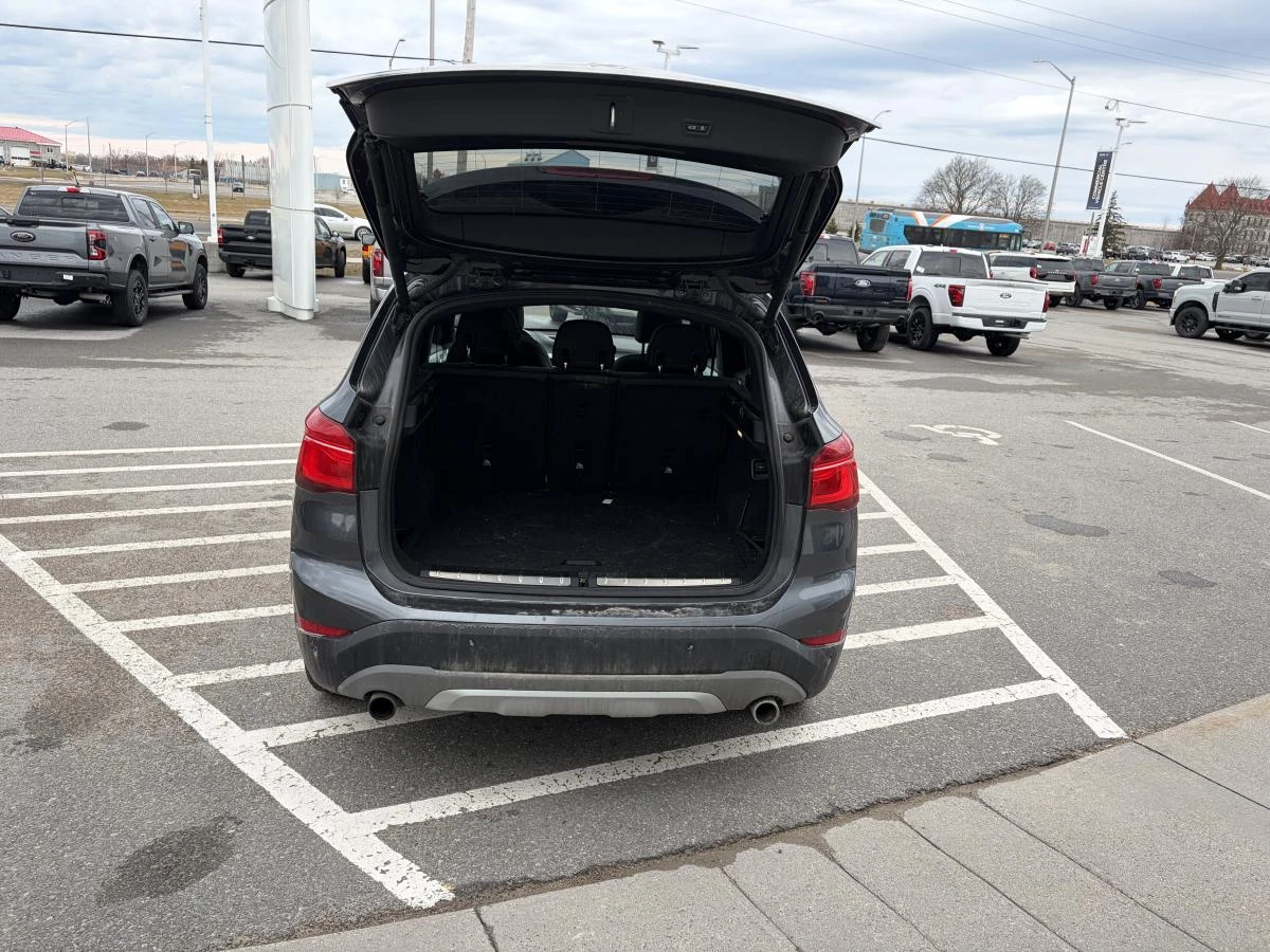 BMW X1 xDrive28i* АвтоКредит* (ЦЕНА ДО БГ), снимка 7 - Автомобили и джипове - 53915681