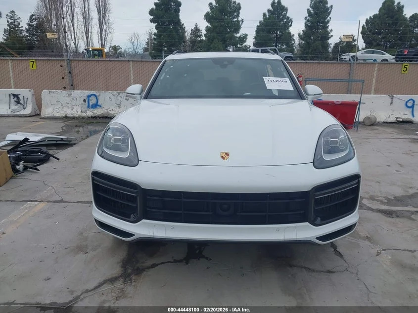 Porsche Cayenne 4.0l Turbo, снимка 13 - Автомобили и джипове - 54072608