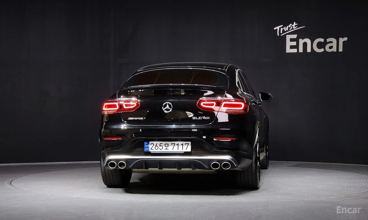 Mercedes-Benz GLC 43 AMG BURMESTER* ПОДГРЕВ* ОБДУХВАНЕ* ХЕДЪП* , снимка 4 - Автомобили и джипове - 54702106