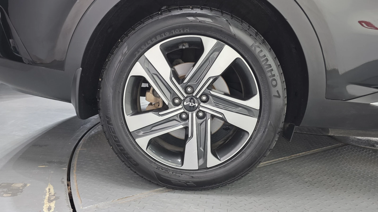 Kia Sorento HEV 1.6* ЕЛ. БАГАЖНИК* HUD* 360* BLIND SPOT* КРАЙН, снимка 5 - Автомобили и джипове - 55268405