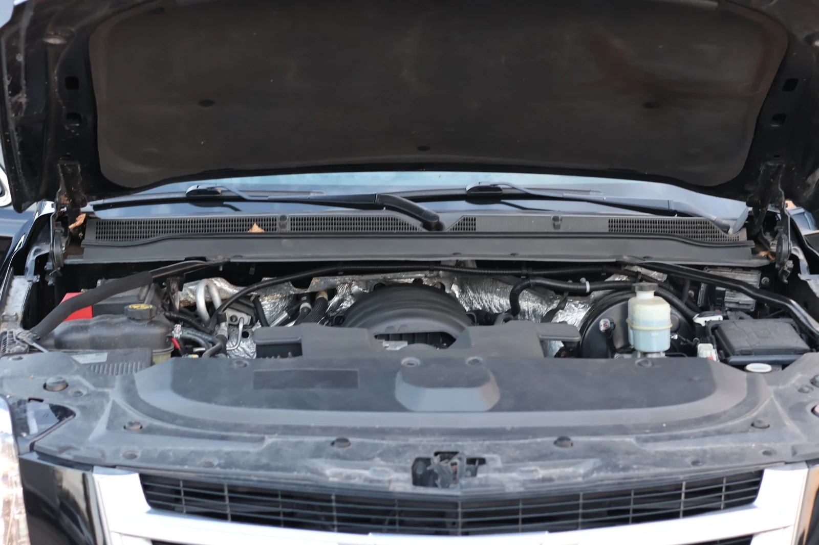 Cadillac Escalade ESV 6.2, снимка 16 - Автомобили и джипове - 56021889