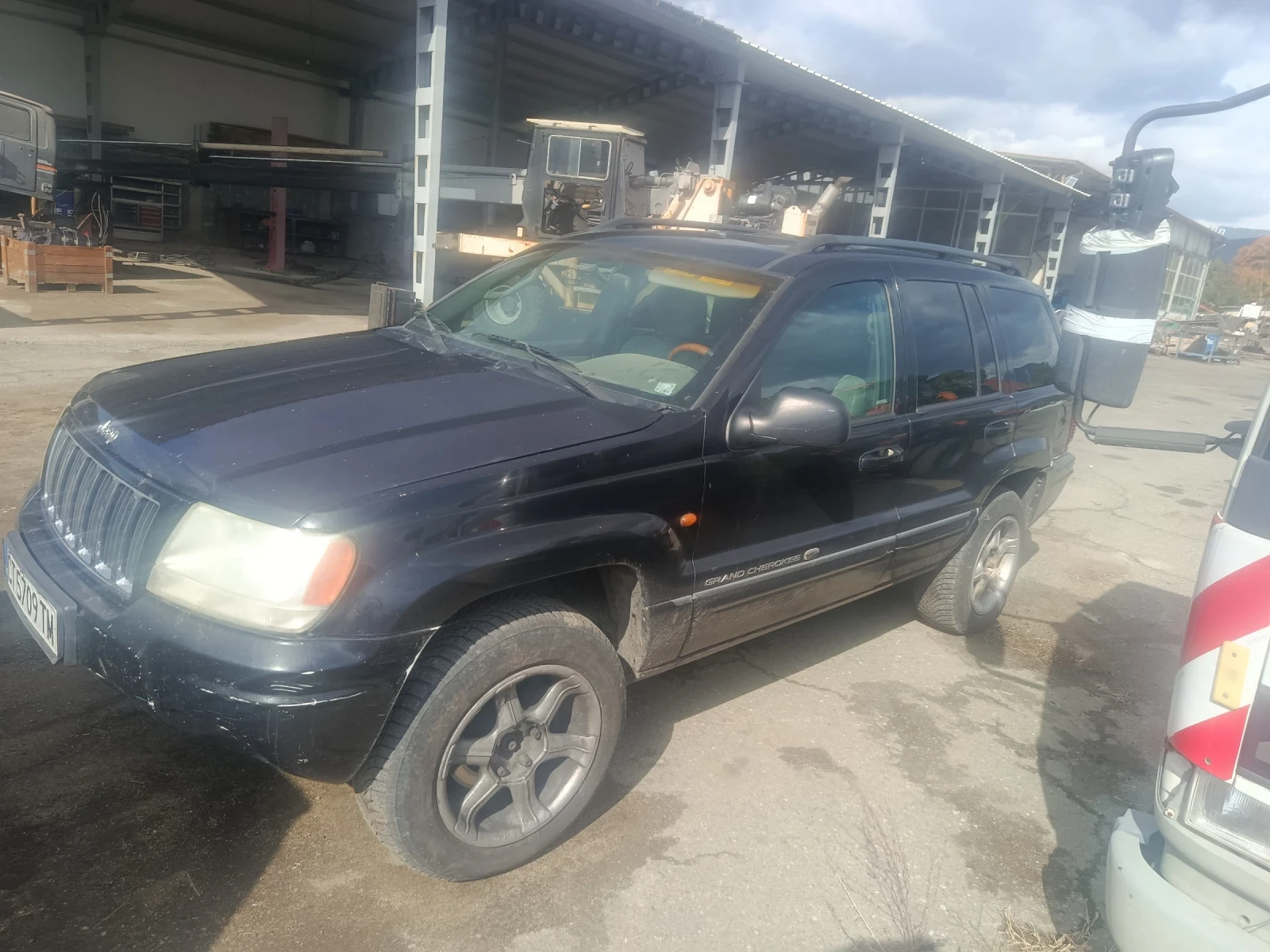 Jeep Cherokee, снимка 4 - Автомобили и джипове - 56531177