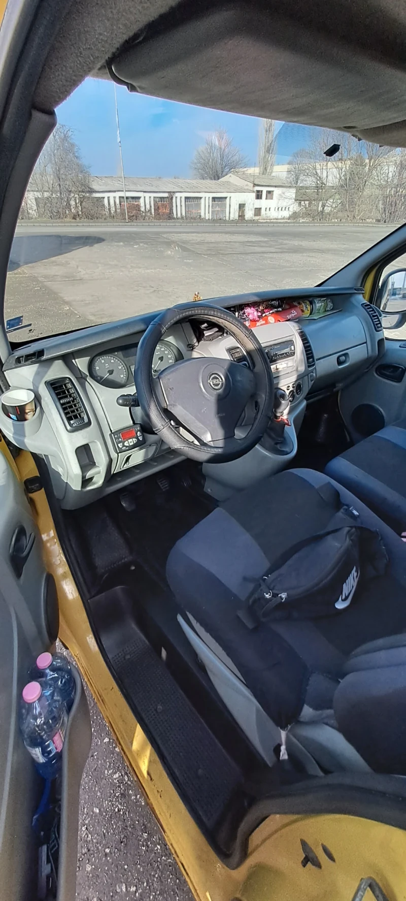 Opel Vivaro 1.9dci, снимка 11 - Бусове и автобуси - 53446271