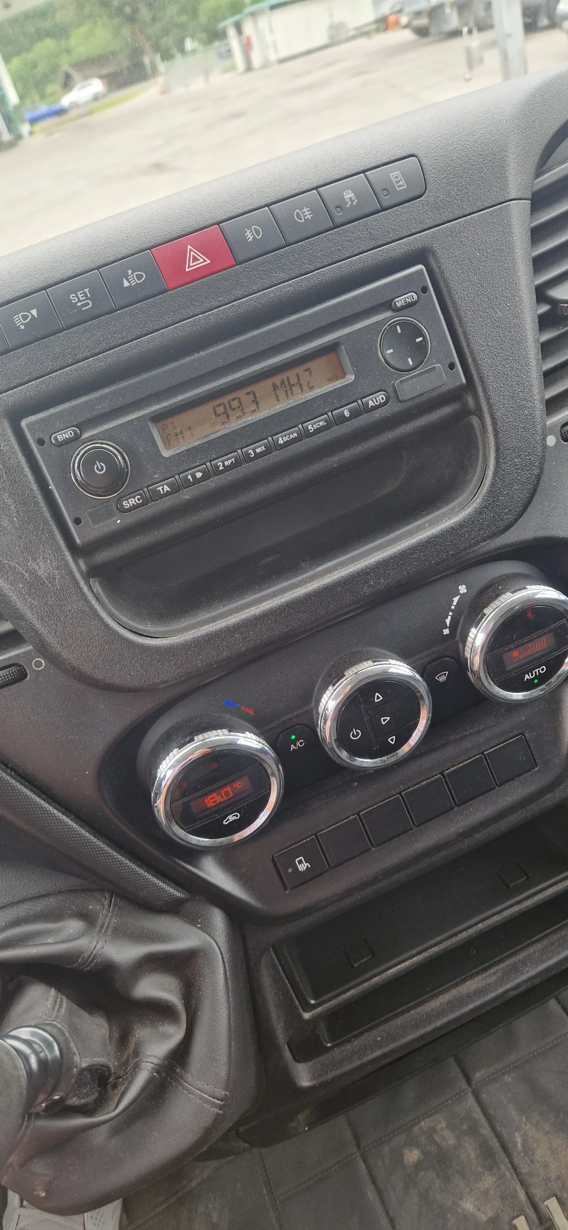 Iveco 35c15 4.5м клима - изображение 10