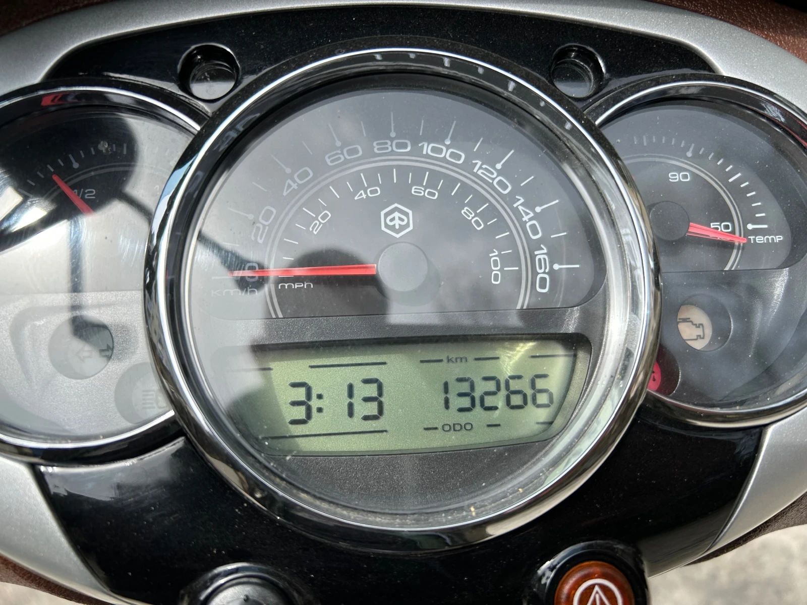 Piaggio Beverly 300, снимка 7 - Мотоциклети и мототехника - 54337689