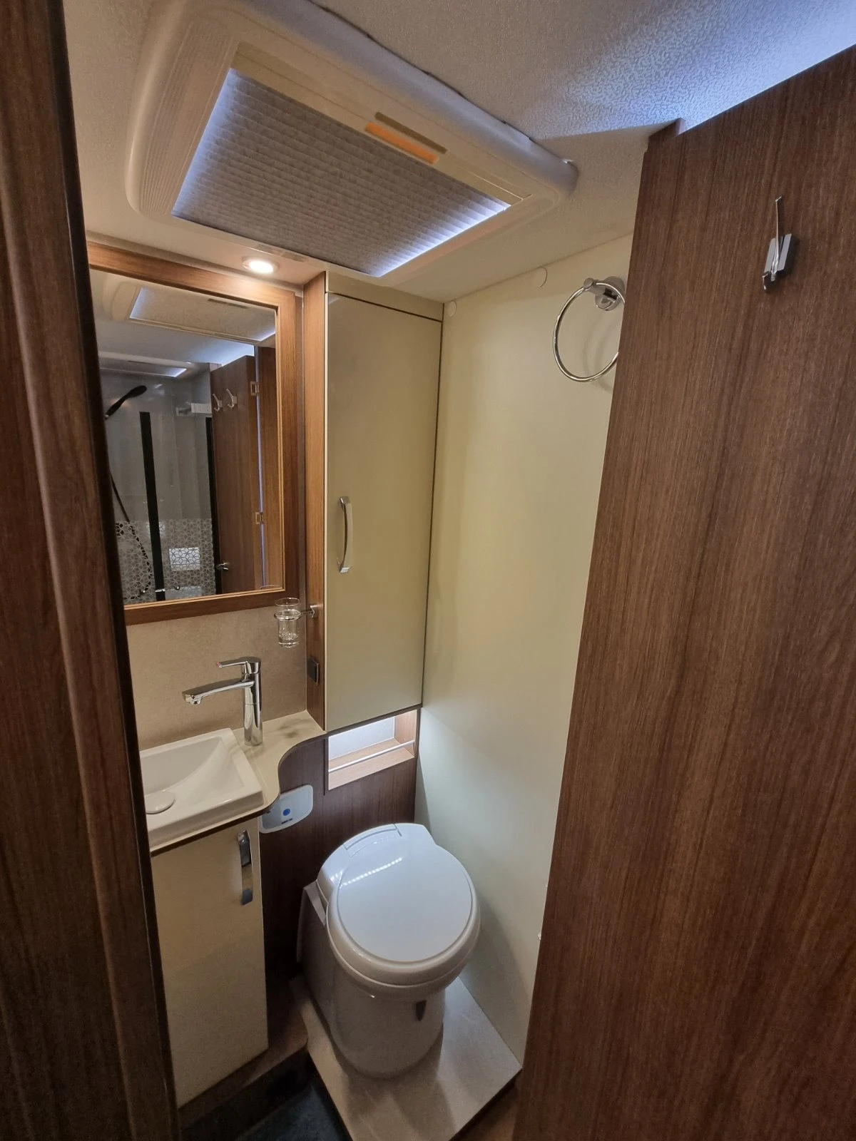  Fleurette Winchester 74  | Mobile.bg   12