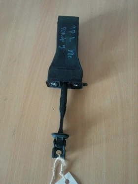 Панта врата ограничителна предна лява Фолксваген Голф 7