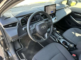 Toyota Corolla 1.8 HSD Executive, снимка 9