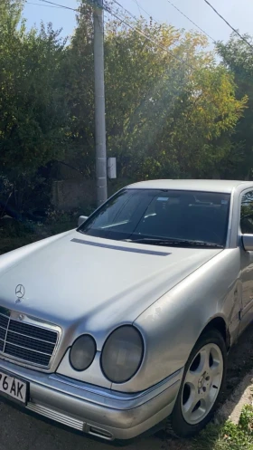 Mercedes-Benz E 250, снимка 9