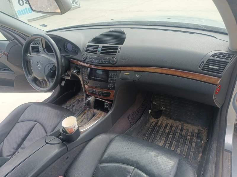 Mercedes-Benz E 220 Е 270, снимка 11 - Автомобили и джипове - 50066868
