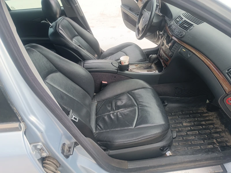 Mercedes-Benz E 220 Е 270, снимка 10 - Автомобили и джипове - 50066868
