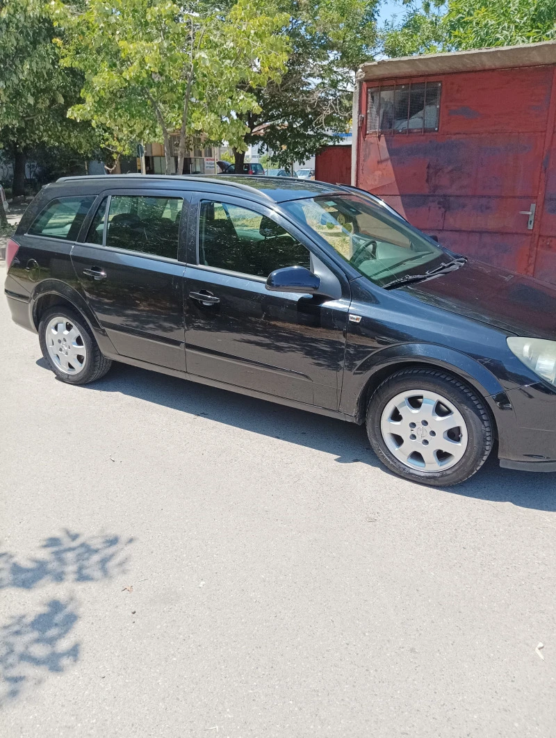 Opel Astra 1, 9cdti, снимка 1 - Автомобили и джипове - 47401712