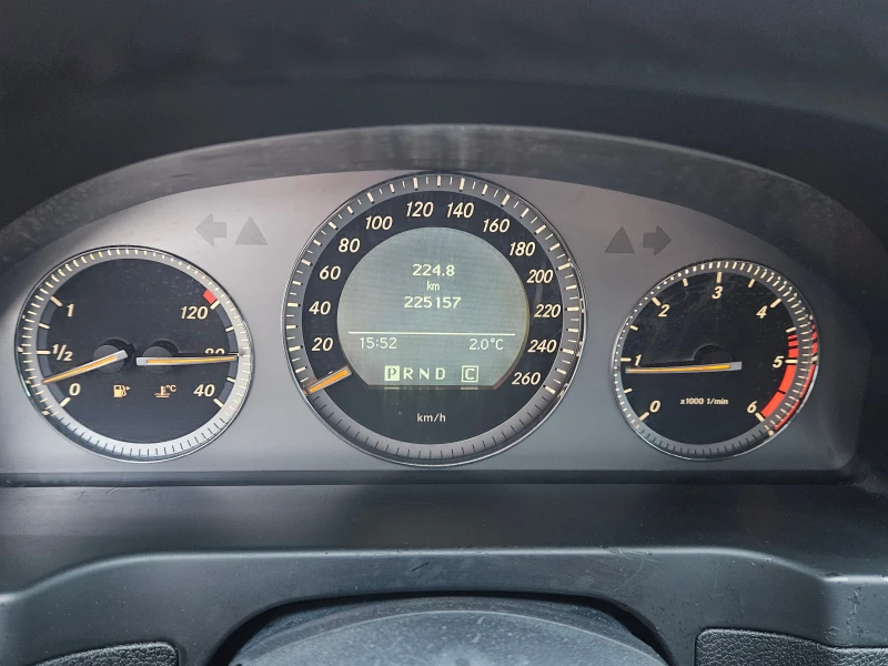 Mercedes-Benz C 220 CDI-Avantgarde, снимка 12 - Автомобили и джипове - 48665894