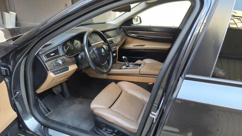 BMW 730, снимка 6 - Автомобили и джипове - 51370851