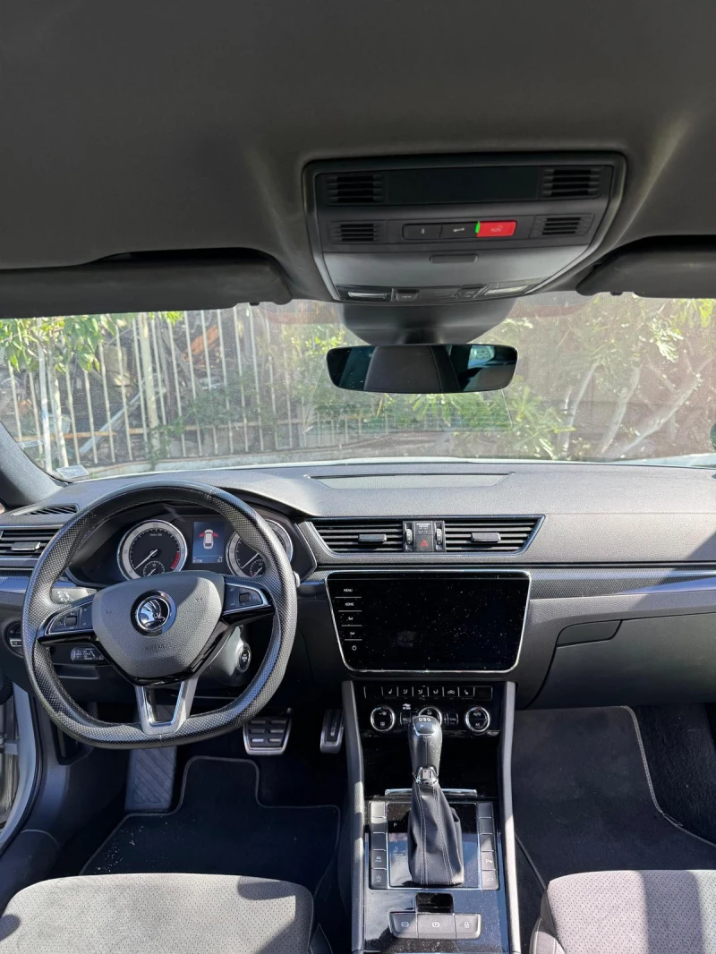 Skoda Superb DSG, Sportline, снимка 8 - Автомобили и джипове - 52106882