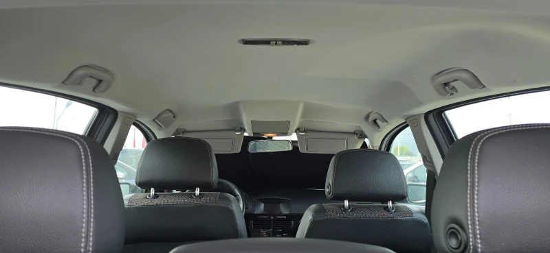 Opel Astra 1.7 CDTI, снимка 16 - Автомобили и джипове - 52154100