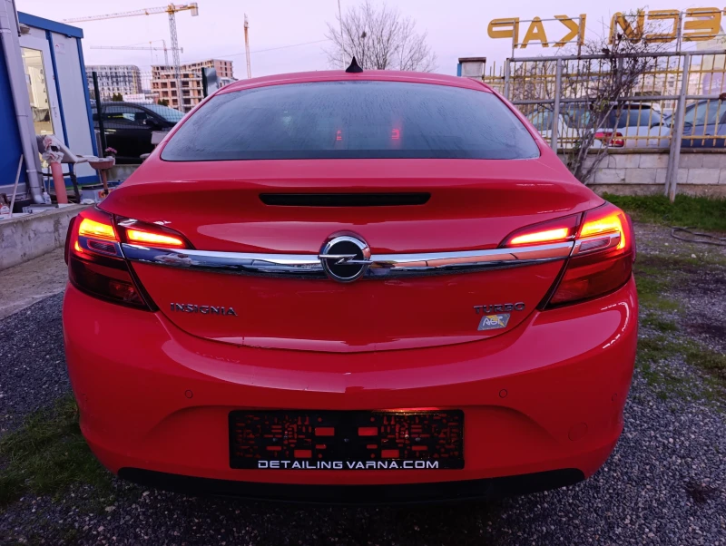 Opel Insignia 1.6 Turbo Edition, снимка 7 - Автомобили и джипове - 52650378
