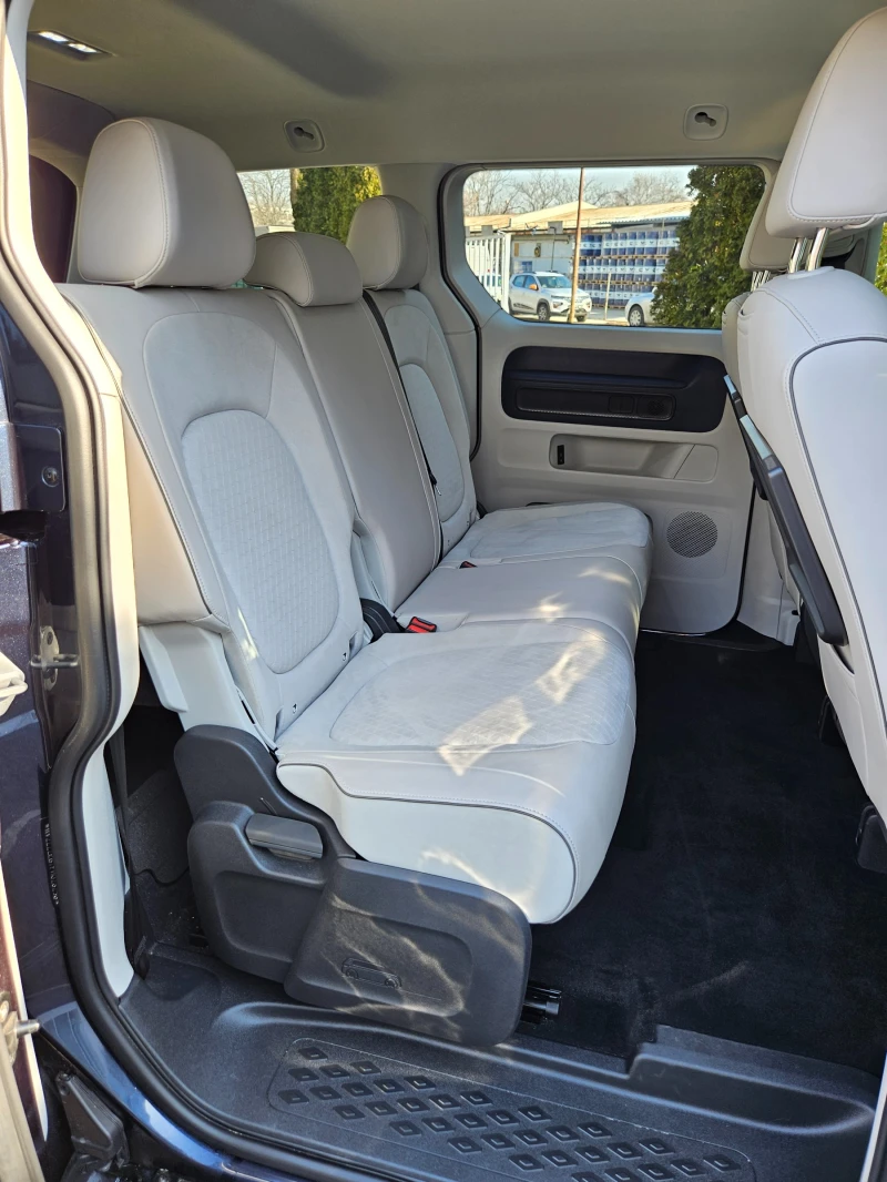 VW ID.Buzz ., снимка 11 - Автомобили и джипове - 52731006