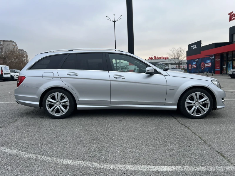Mercedes-Benz C 220 AMG, снимка 4 - Автомобили и джипове - 53457771