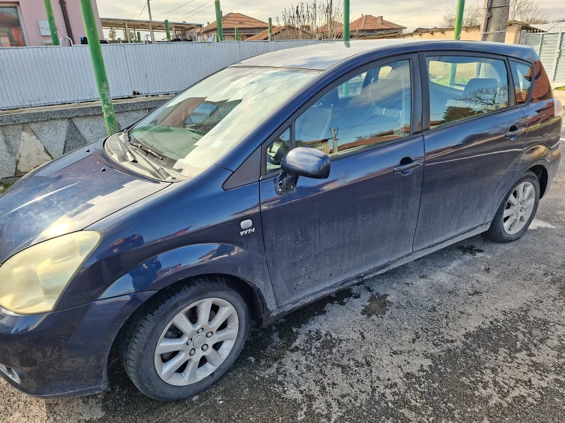 Toyota Corolla verso, снимка 3 - Автомобили и джипове - 53580337
