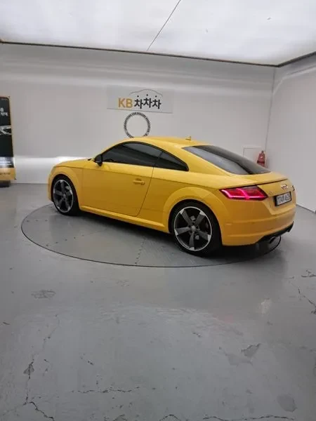 Audi Tt Coupe 45 Tfsi, снимка 2 - Автомобили и джипове - 55390144