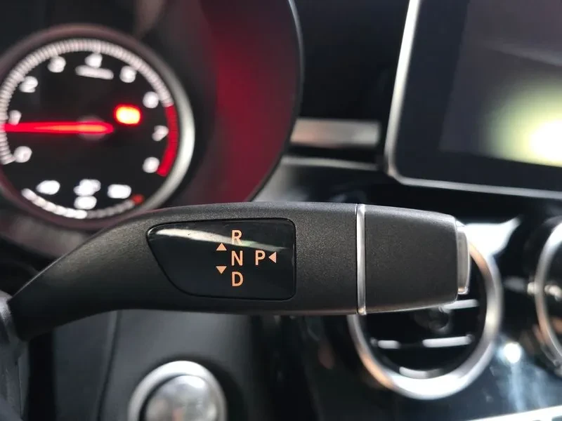 Mercedes-Benz C 200 САМО 30% АВАНС, снимка 17 - Автомобили и джипове - 56064904