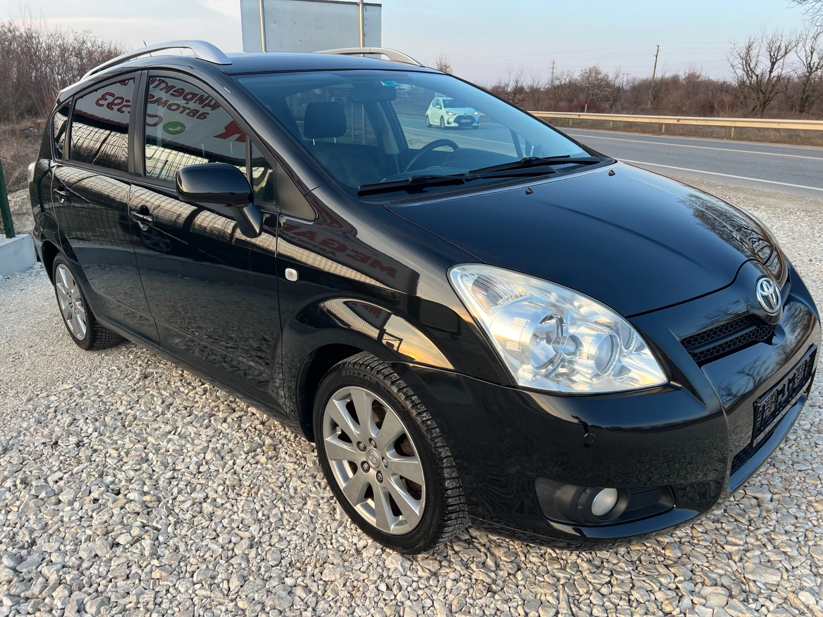 Toyota Corolla verso 1.8 VVTi/129p.s-Facelift - изображение 2