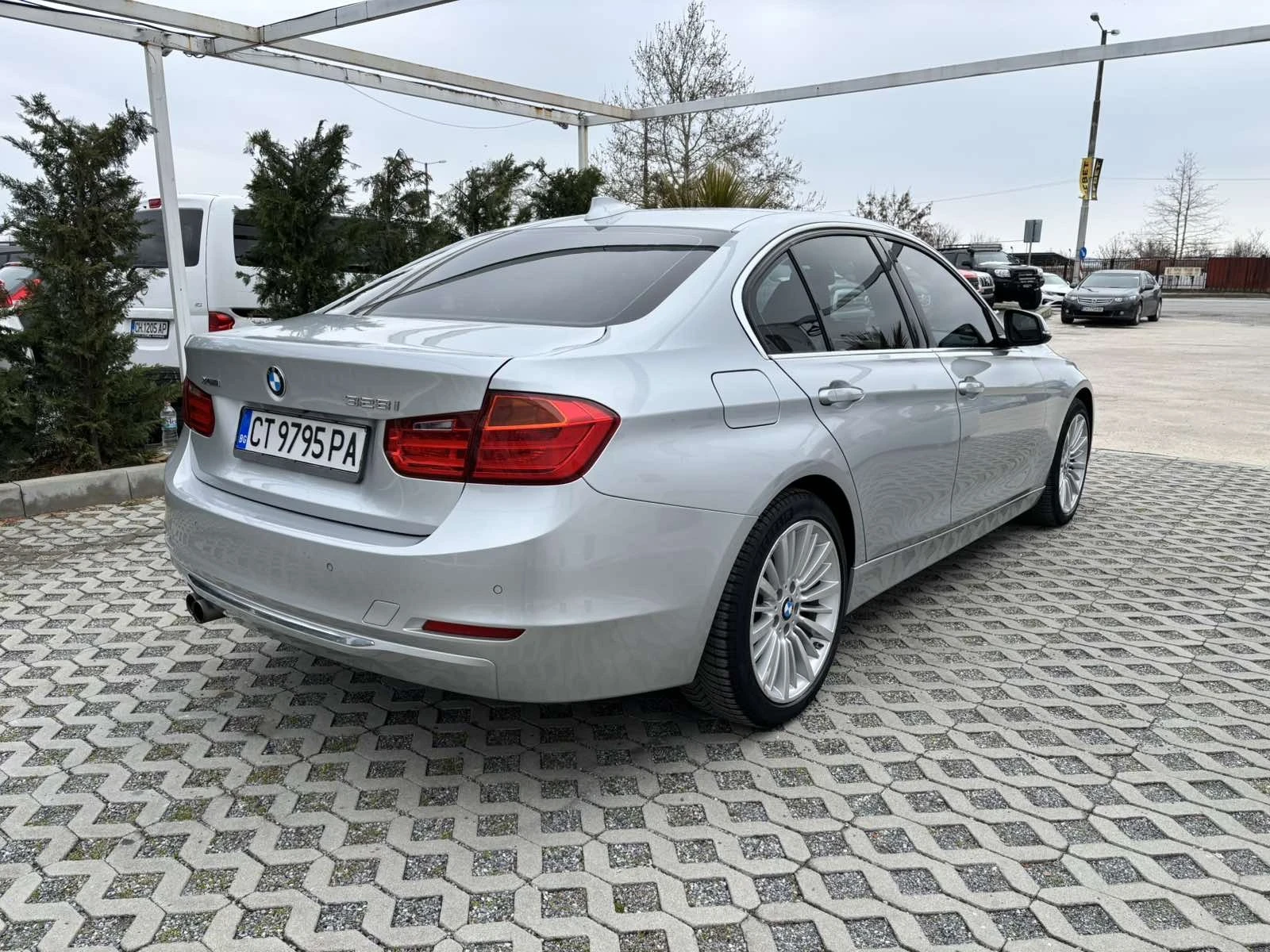 BMW 328 2.0i-245кс= xDrive= 80.000км= АВТОМАТ= ШИБЕДАХ= 8с - изображение 3