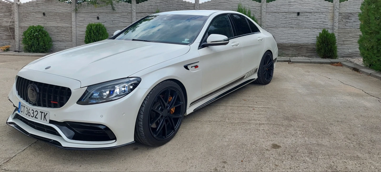 Mercedes-Benz C 300 Brabus 700 - изображение 2