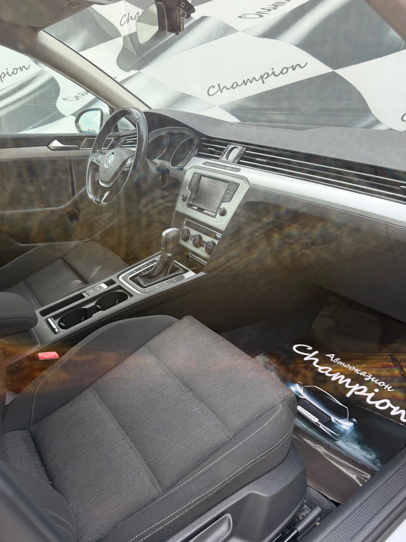 VW Passat  | Mobile.bg   15