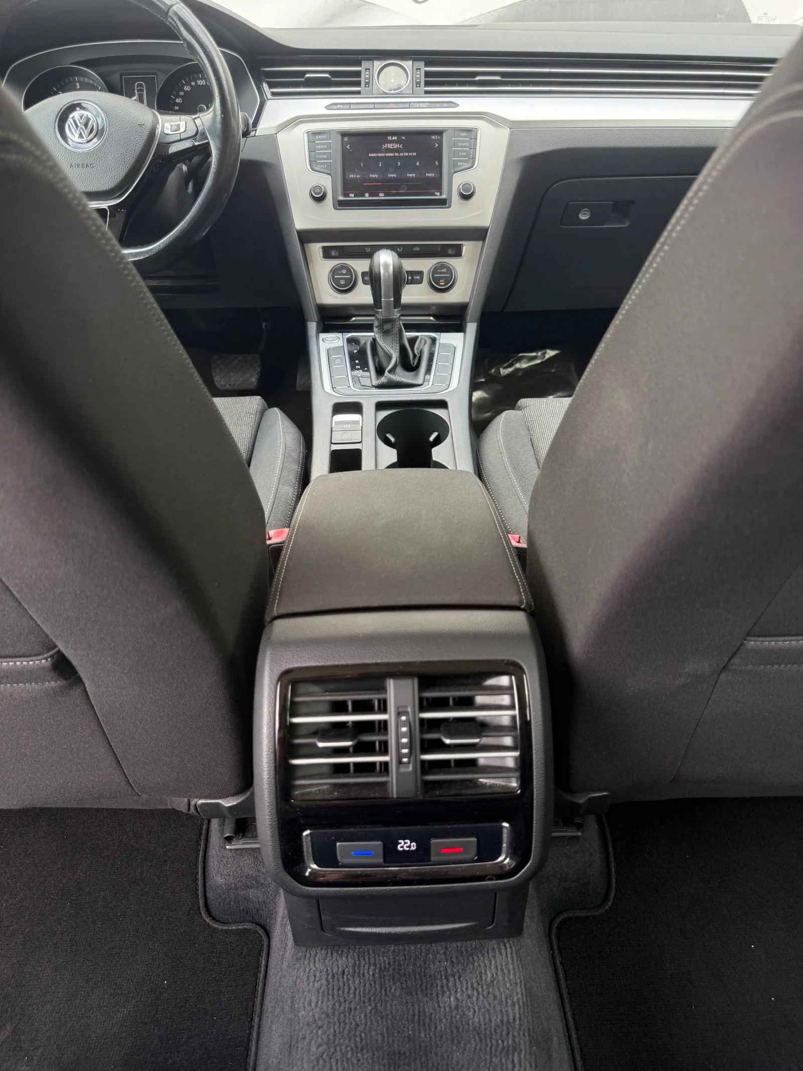 VW Passat  | Mobile.bg   11