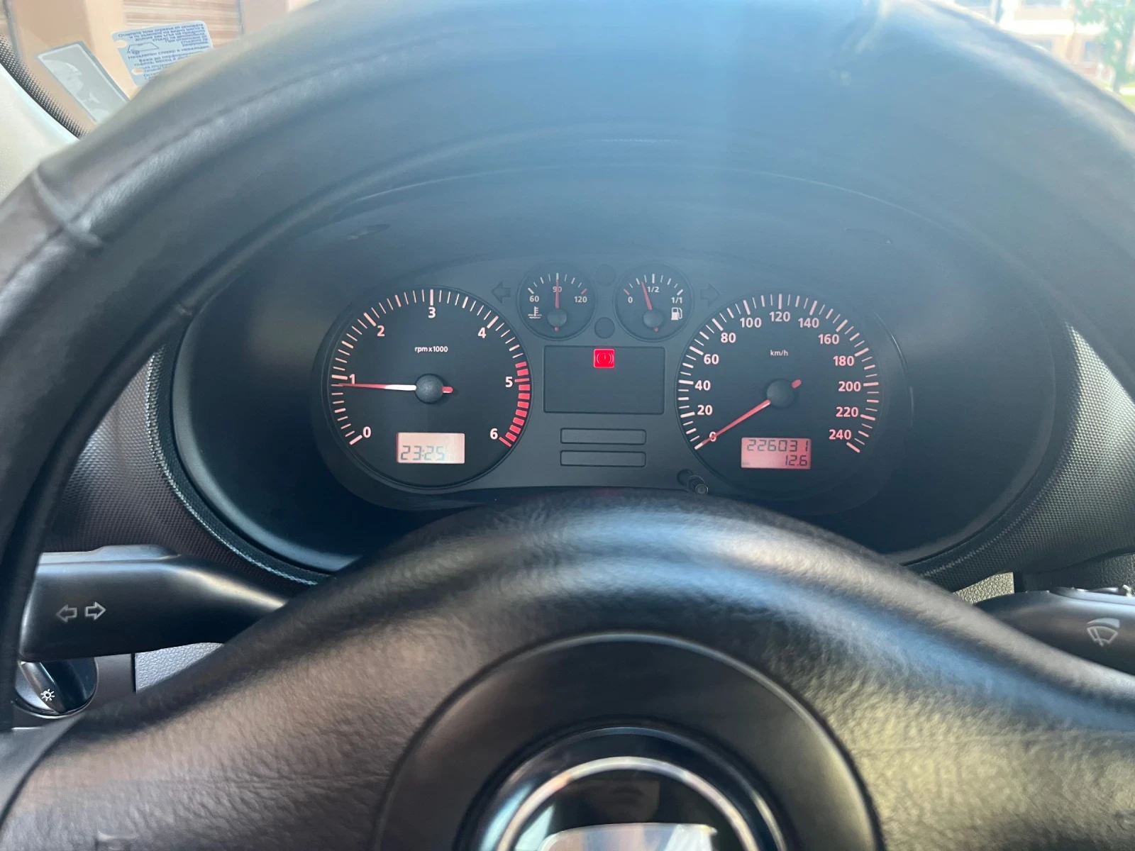 Seat Leon 1.9 TDI - изображение 8