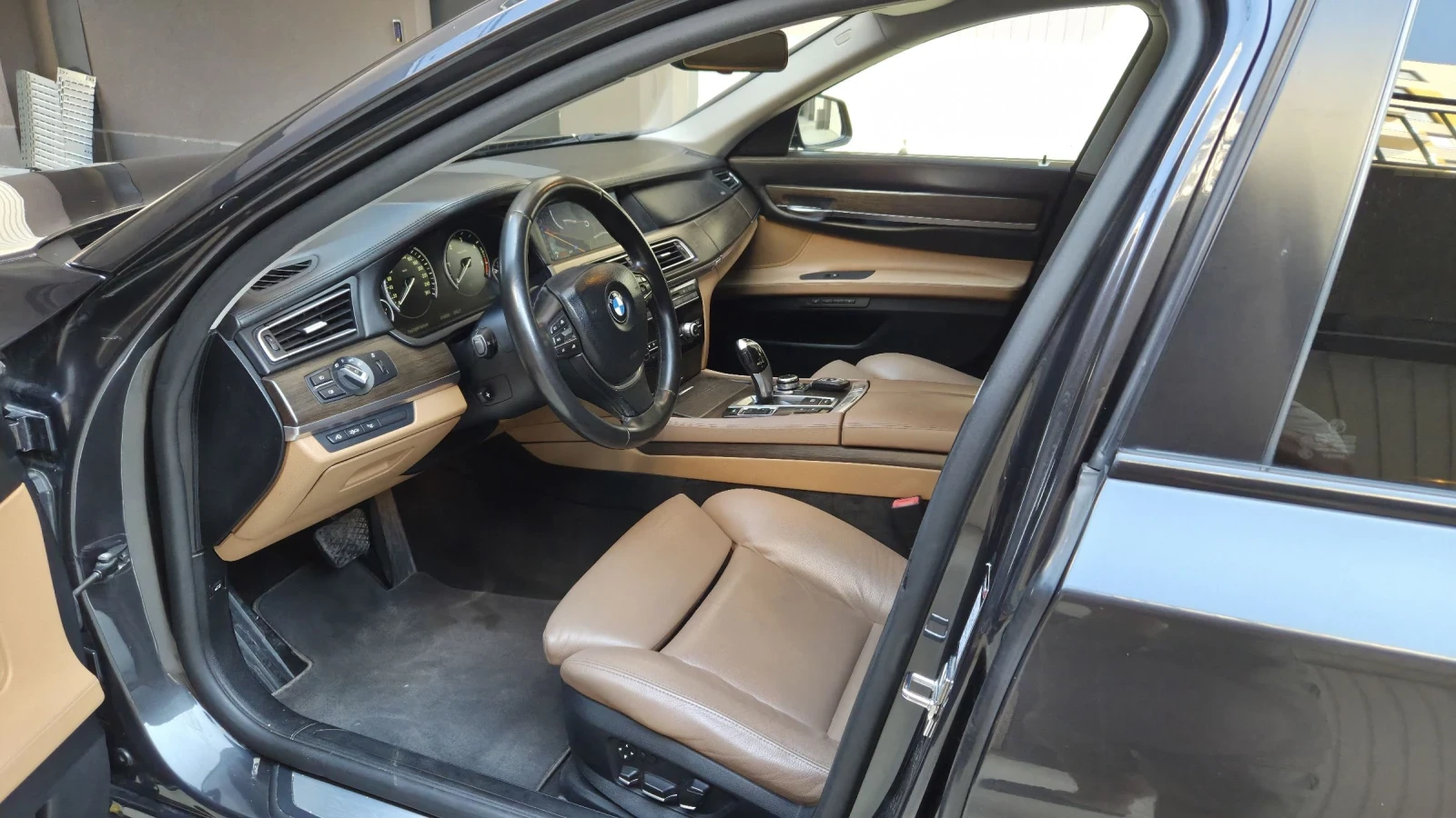 BMW 730  - изображение 6