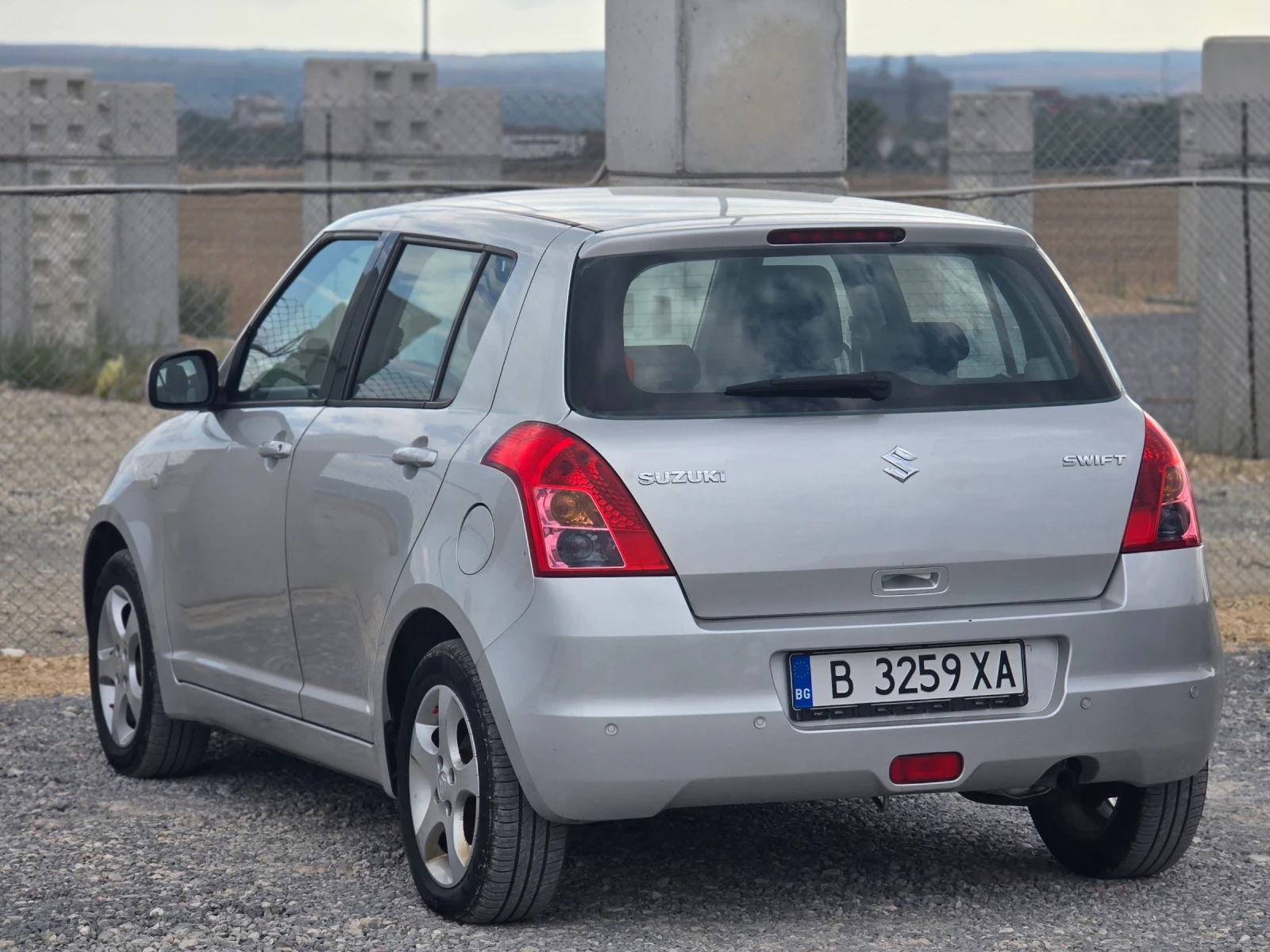 Suzuki Swift  - изображение 6