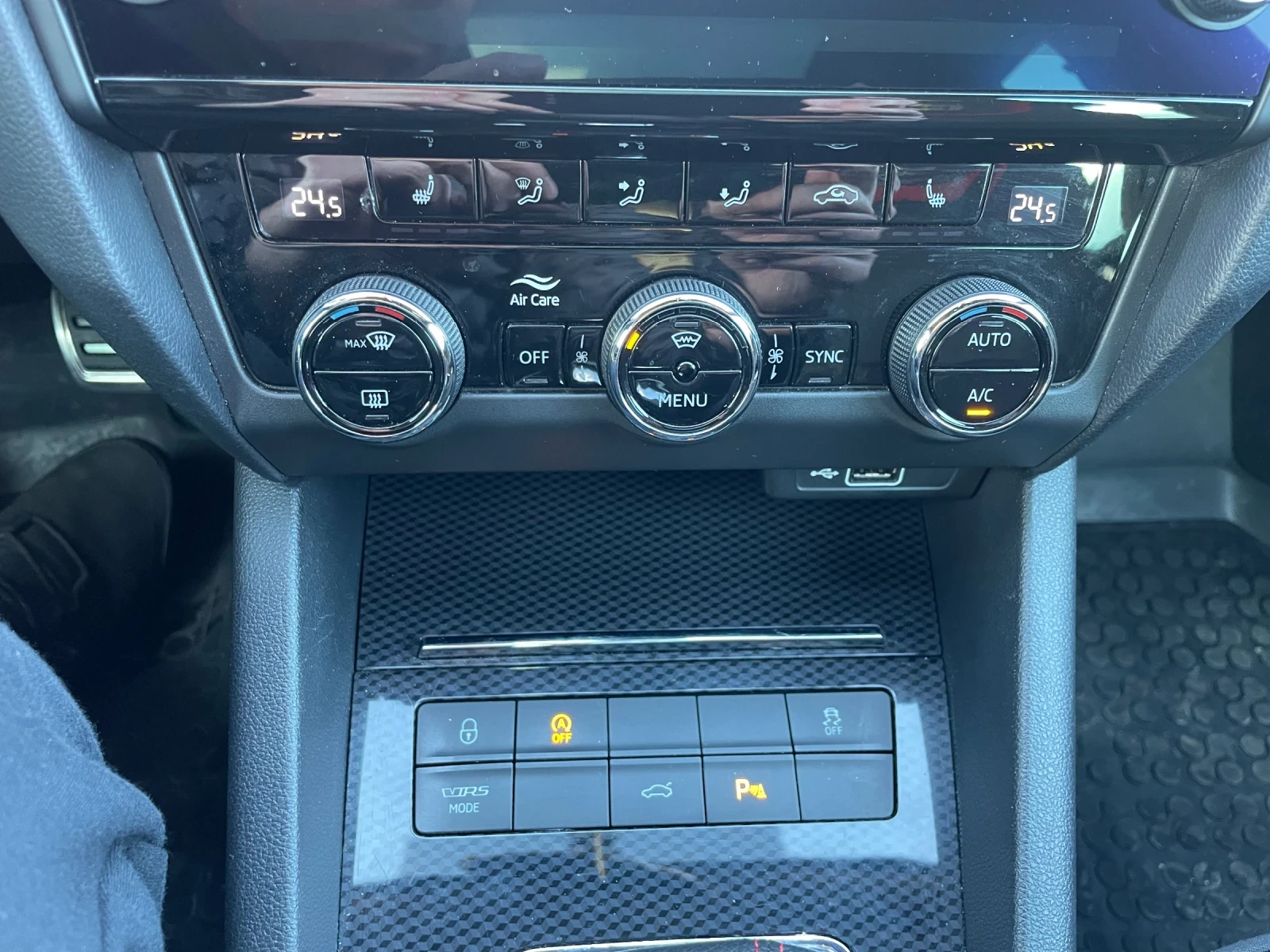 Skoda Octavia VRS Digital 4x4 Panorama Canton Distronic - изображение 7